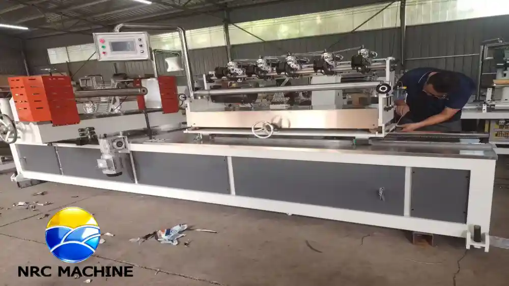 آلة صنع أنابيب الورق الأساسية الأوتوماتيكية 150 مم مع قواطع متعددة