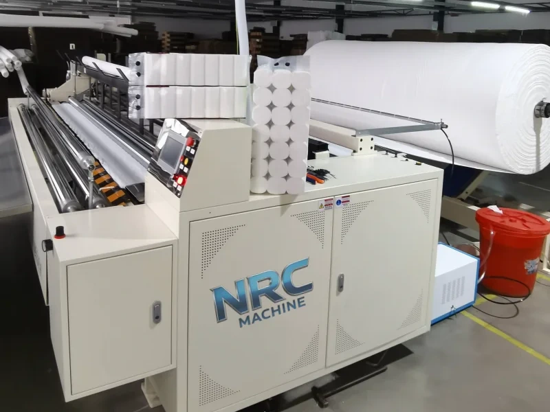 ماكينة تحويل لفائف المرحاض عالية السرعة nrc machineماكينة nrc آلة تحويل لفة المرحاض عالية السرعة لمصنع التصنيع