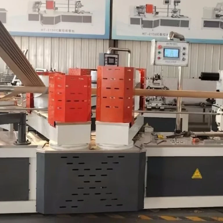 Machine automatique à quatre têtes pour la fabrication de mandrins en papier en spirale à vendre