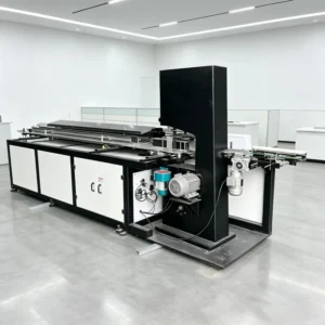 automatic cutter of machine for making toilet paper rolls