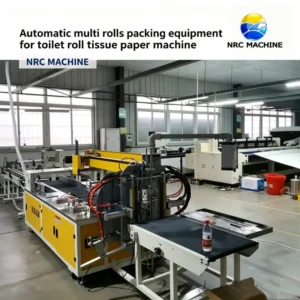 Impianto di confezionamento a più rotoli per macchina per la produzione di carta igienica e carta velina